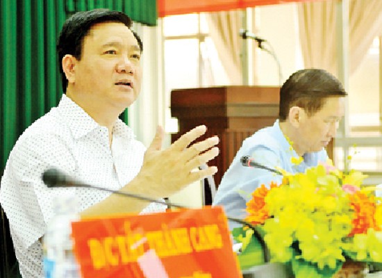 Secretary Dinh La Thang states at the meeting on administrative reform with the Department of Planning and Investment on August 23 (Photo: SGGP) Secretary Dinh La Thang states at the meeting on administrative reform with the Department of Planning and Investment on August 23 (Photo: SGGP)
